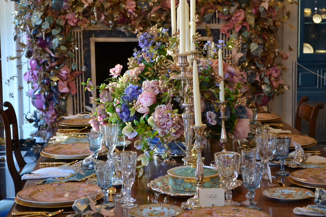 elegant table setting